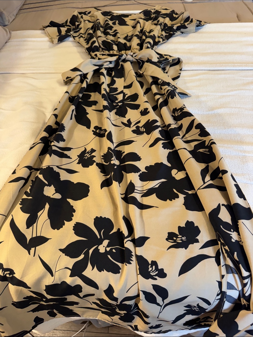 SHEIN Beige Maxi Dress with Black Floral Print and Tie Waist